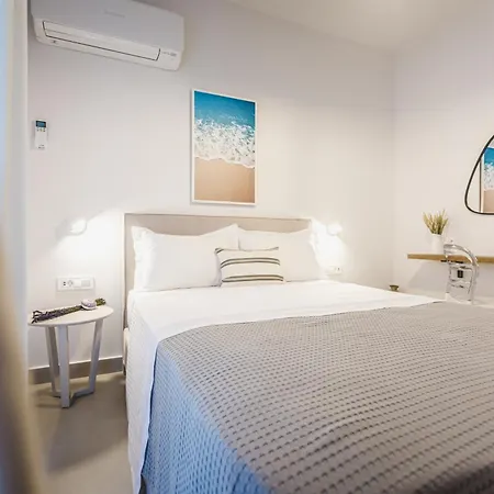 Apart Otel Votsalo 4*