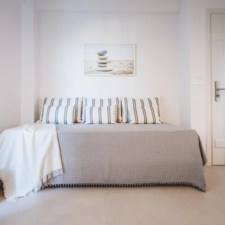 Apart Otel Votsalo 4*